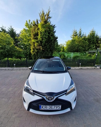 Toyota Yaris cena 24999 przebieg: 169000, rok produkcji 2015 z Olkusz małe 137